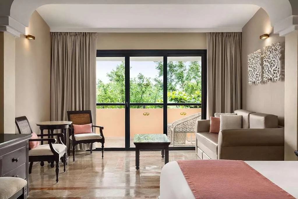 Grand Palladium Whitesand Riviera Maya Hotel